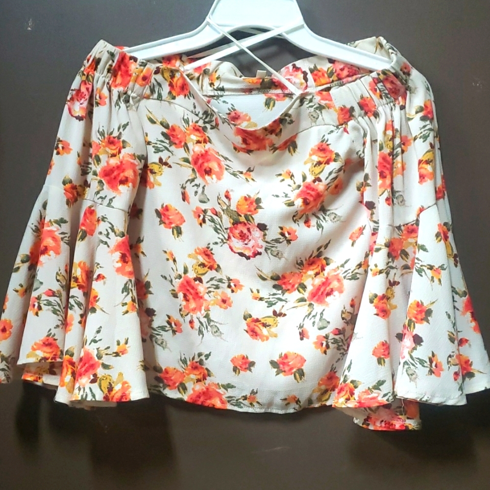 Womens Floral 3/4 Sleeve Top
